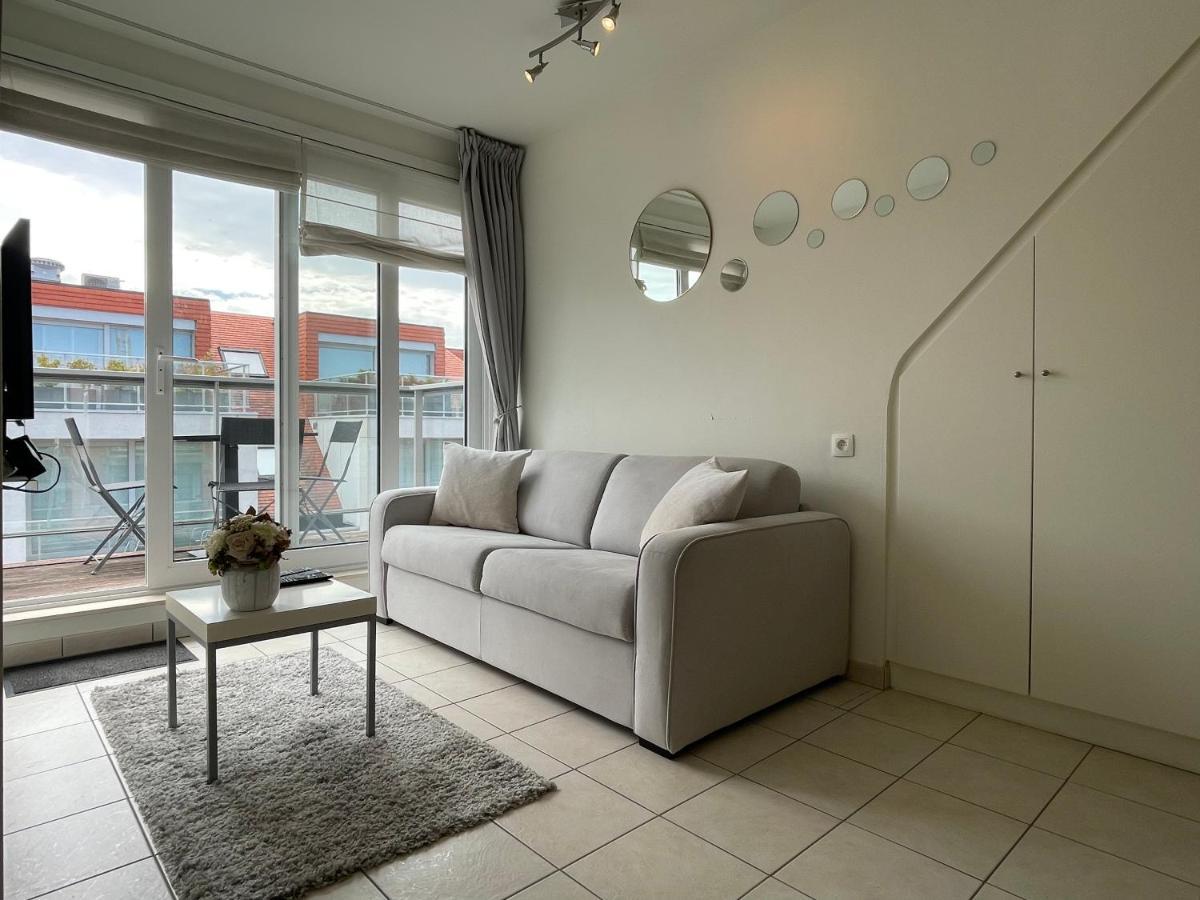 Apartament Penthousestudio Gaudi Met Zonneterras En Zicht Op Zee Nieuwpoort Zewnętrze zdjęcie